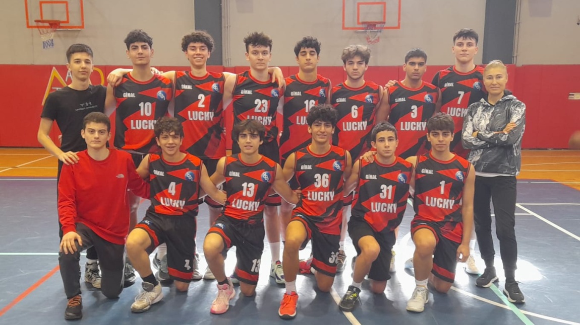 Okulumuzun Basketbol takımı Kadıköy ilçe basketbol turnuvalarında okulumuzu temsil  etmiştir ve grubunda 2.  Olmuştur.